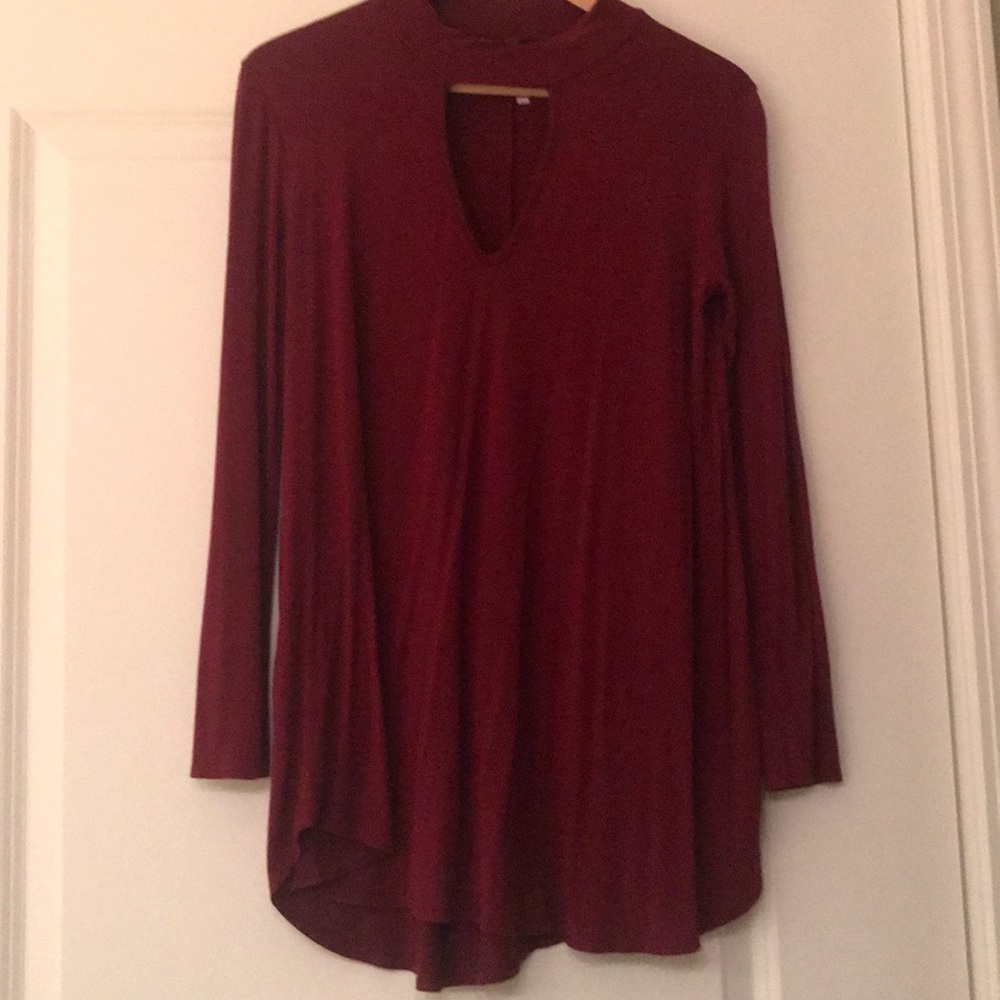 Mock neck with key hole